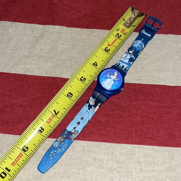 Disney Store Cast Member Cinderella Watch 1990’s. EUC - Picture 8 of 8